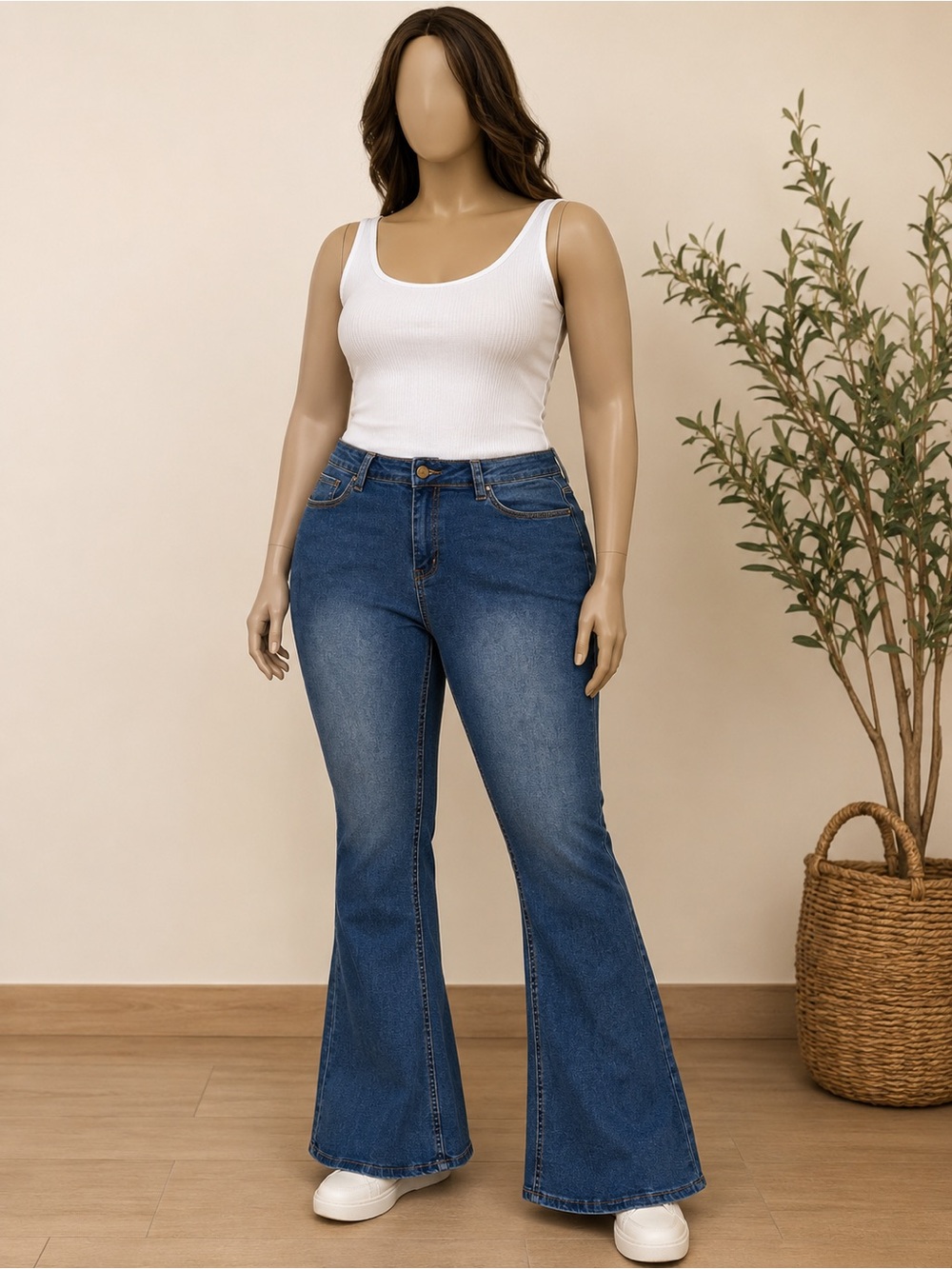 High-Rise Flare Jeans in Medium Blue